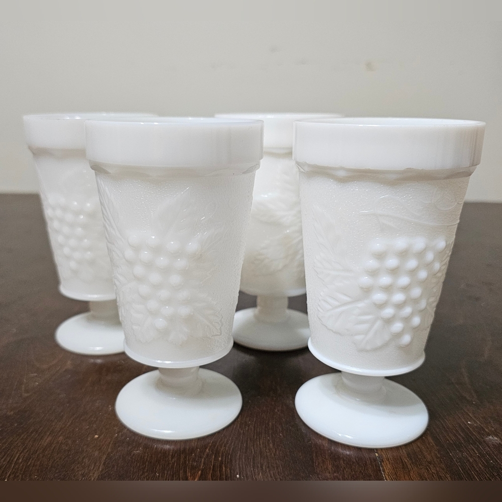 4pc Set Milk Glass Goblets Harvest Grape Pattern